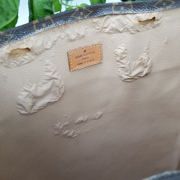Authentic  Louis Vuitton Monogram Sac Plat Tote Handbag - Picture 12 of 16